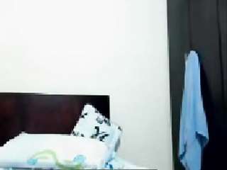 filipina web cam fingering (part 2)