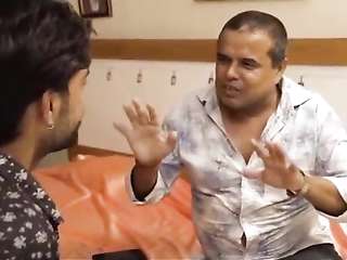 ヒルヒラは時々隣人とカジュアルセックスをして楽しんでいます