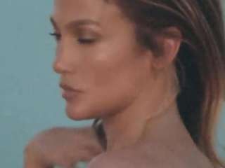 Jennifer Lopez в Instagram- «Beauty is about being limitless and powerful