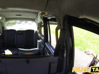 Ebony Horny Beauty Twerks on Drivers Big Cock