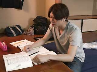 แม่บ้านเอเชียเป็นผู้ใหญ่ผู้หญิง 3468