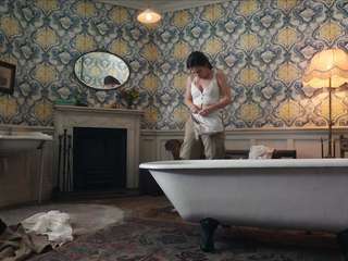 Nude Lily James, Emily Beecham in bath - The Pursuit of Love (2021)