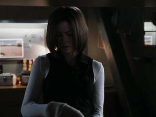 lingerie and naked in the shower Kate Beckinsale - Whiteout_(2009)