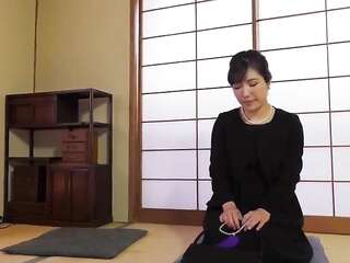 Reason collapse! The hidden desires of a widow in mourning Tomoka Nanase 2