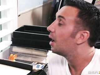 Keiran and Ava have new neighbors, Miss Kate gets ass fucked after dinner