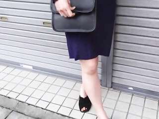 The housewife been gonzo for her husband poor. It is her first experience of cheating, but in comes to inserted she became feeling pleasure. Japan AV amateur homemade porn.