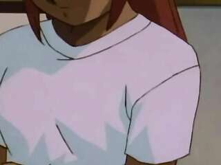 ชายหนุ่มสนุกกับการกินหีสาวมากกว่าทำให้ความรักกับสาวนักท่องที่สวยงาม