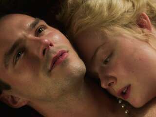 Blonde Elle Fanning sex 2021