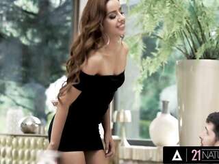 Vanna Bardot Desperately wants to Fuck before Heading out