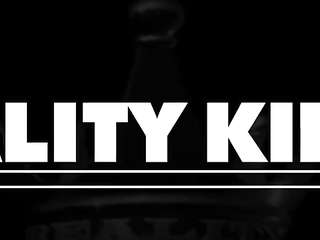 Curvylicious Taylee Wood Licks Her Lollipop While Giving