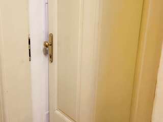 The guy agreed to a threesome with beauties and tore them in turns in pussies