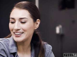 Pretty at age messed up at work and had to correct the situation with the help of sex