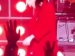 And a bit how the year began with the efforts of costume designers Miley Cyrus