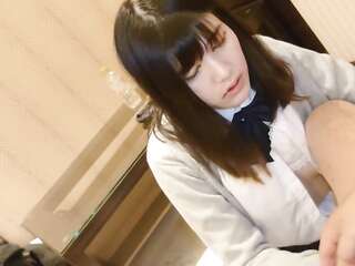 有名篮球部的高个子j系竟然是为了去圆光 私立d而挣钱的强势制服女子