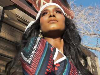 BFYNE Fashion Campaign (2018) Style