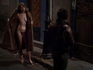 Une Chambre En Ville 1982 (1)-002