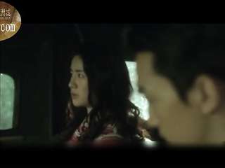 Liu Yifei rain can't stop in the big car