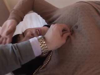 巨乳日本人妻が興奮してセックスを望んでいる