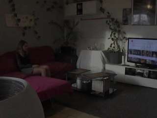 Alice Takes A Layer With Antho ...