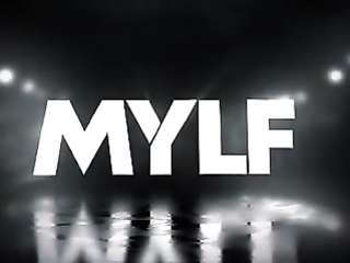 Over 40 ryan kili Shows ass to the store guard